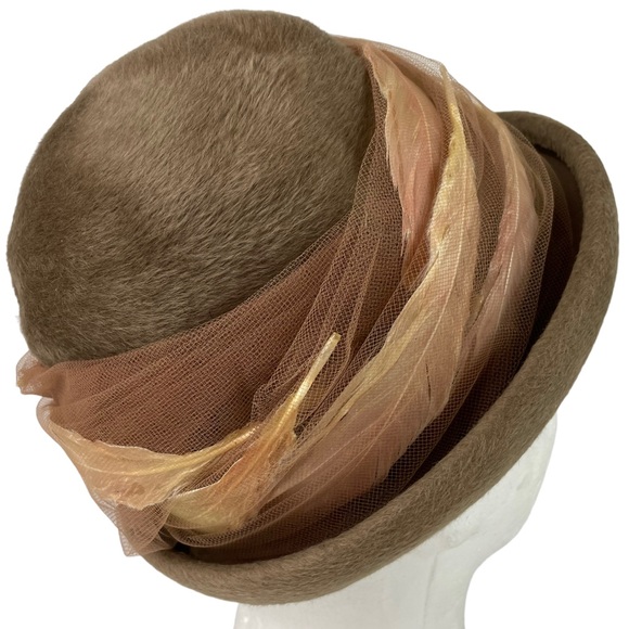 Vintage 1940s Christian Dior Chapeaux Feather Adorned Italian Fur Fedora Style - Picture 11 of 16